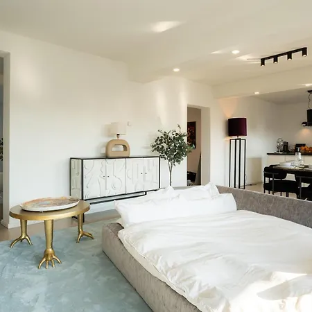 Deluxe-apartment - Zentrum - 3 Balkons - 118m2 - Netflix דירה