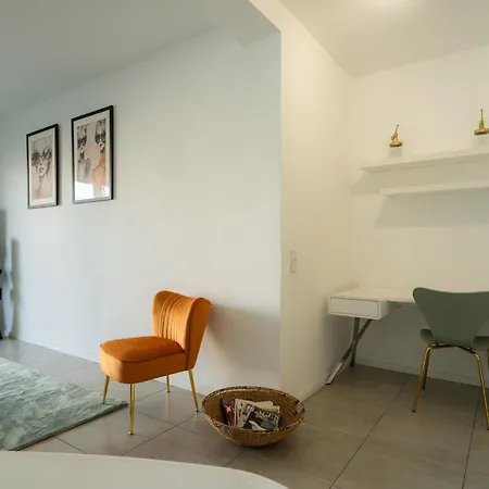 Deluxe-apartment - Zentrum - 3 Balkons - 118m2 - Netflix Appartement