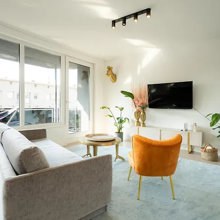Deluxe-apartment - Zentrum - 3 Balkons - 118m2 - Netflix דירה